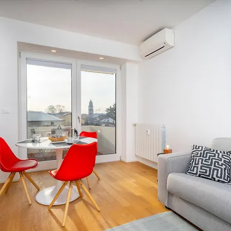 Cozy & Bright - W/ Balcony * Udine